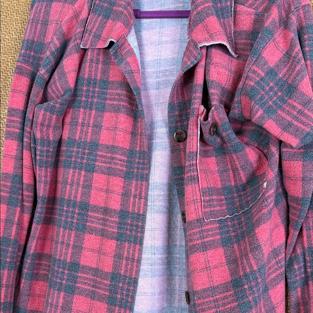 Chic Plaid button down very soft - Red and Gray - Picture 3 of 5
